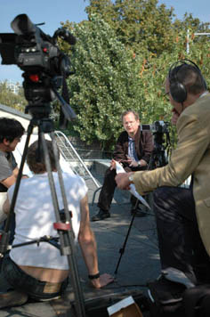 Lawrence Lessig im Interview auf der WOS4
